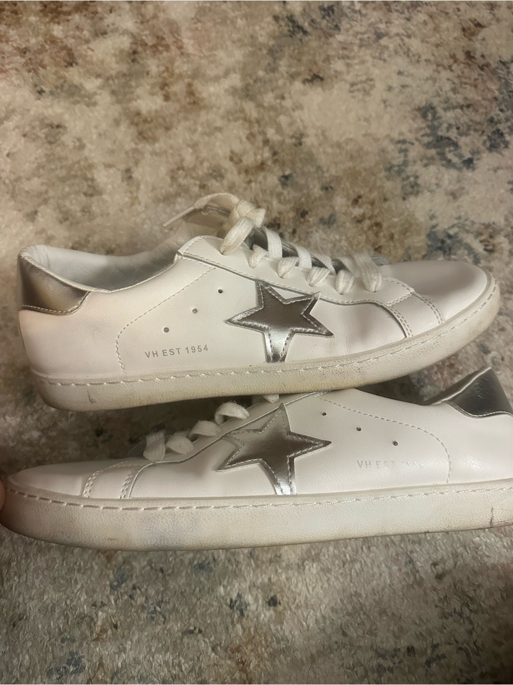 Vintage EST1965 sneakers